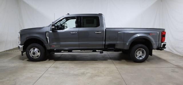 2026 Ford Super Duty F-350 DRW Lariat