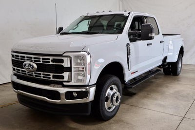 2027 Ford Super Duty F-350 DRW XLT