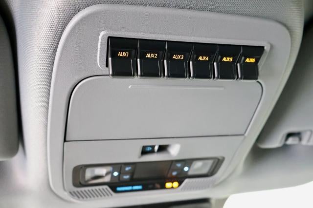 2027 Ford Super Duty F-350 DRW XLT