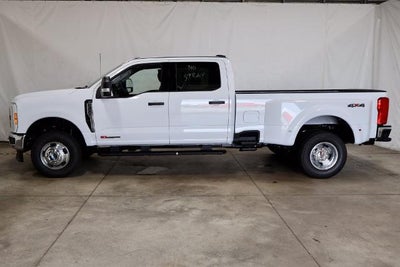 2027 Ford Super Duty F-350 DRW XLT