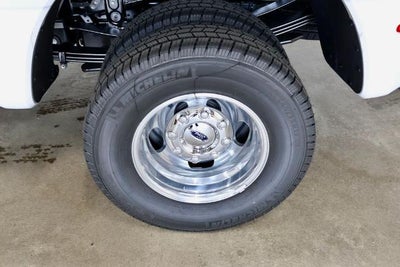 2027 Ford Super Duty F-350 DRW XLT
