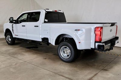 2027 Ford Super Duty F-350 DRW XLT
