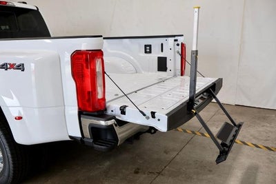 2027 Ford Super Duty F-350 DRW XLT