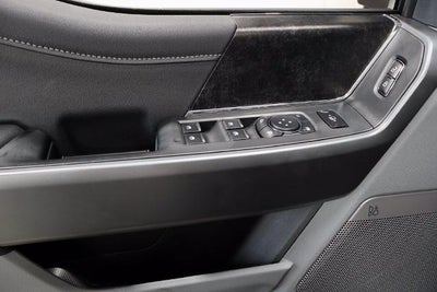 2027 Ford Super Duty F-350 DRW XLT