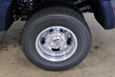 2027 Ford Super Duty F-350 DRW XLT
