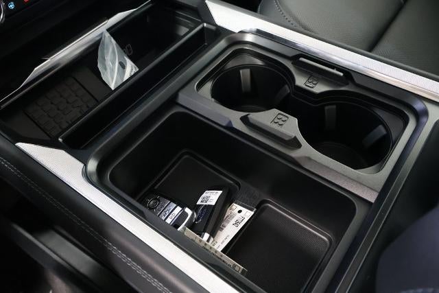2026 Ford Super Duty F-350 DRW Platinum