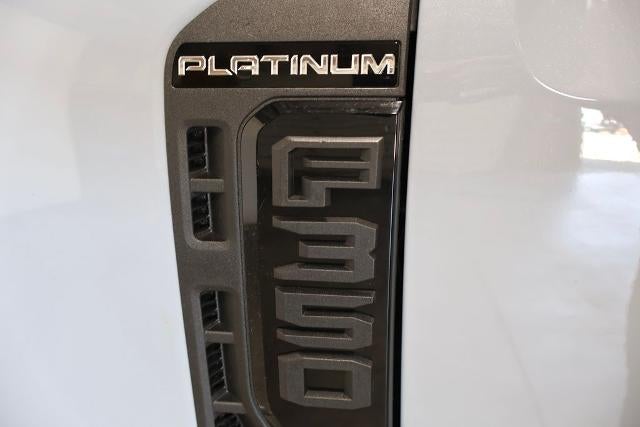 2026 Ford Super Duty F-350 DRW Platinum