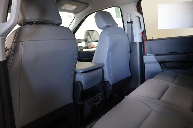 2027 Ford Super Duty F-350 DRW XL