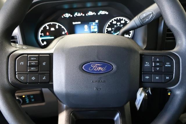 2027 Ford Super Duty F-350 DRW XL