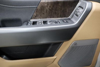 2026 Ford Super Duty F-350 DRW Lariat