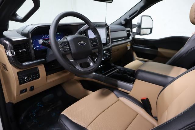 2026 Ford Super Duty F-350 DRW Lariat