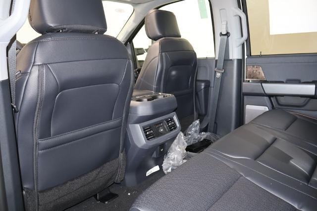 2026 Ford Super Duty F-350 DRW Lariat