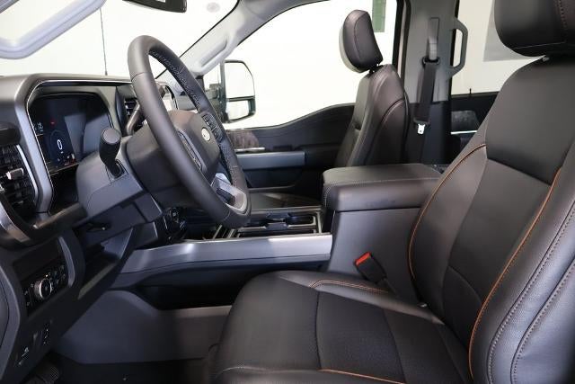 2026 Ford Super Duty F-350 DRW Lariat