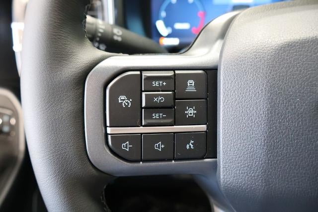 2026 Ford Super Duty F-350 DRW Lariat