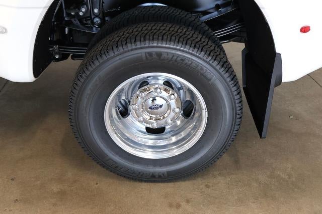 2026 Ford Super Duty F-350 DRW Lariat