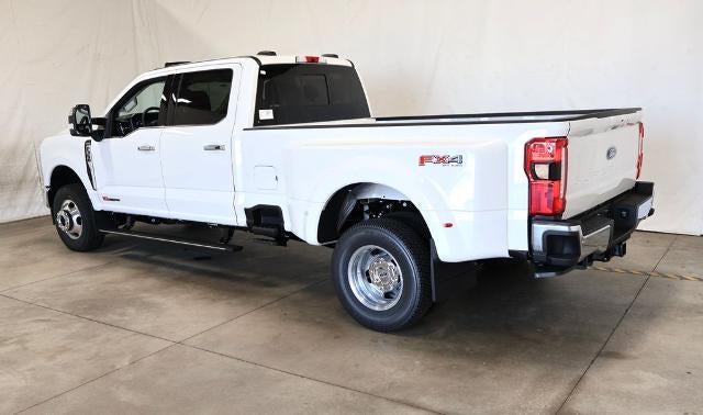 2026 Ford Super Duty F-350 DRW Lariat