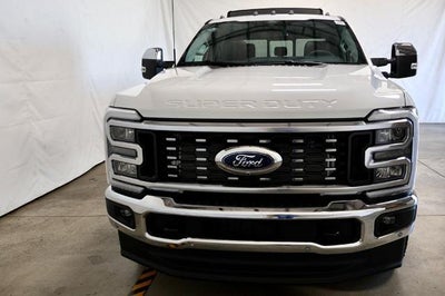 2026 Ford Super Duty F-350 DRW Lariat