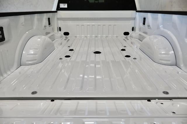 2026 Ford Super Duty F-350 DRW Lariat