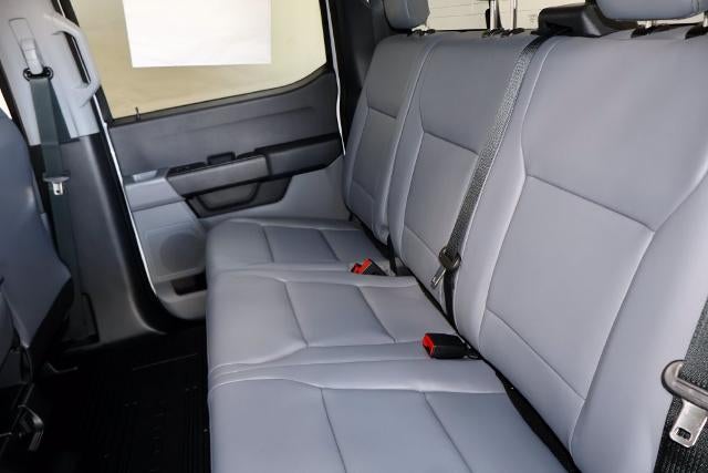 2027 Ford Super Duty F-350 DRW XL