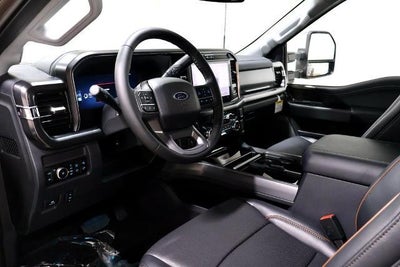 2026 Ford Super Duty F-350 DRW Lariat