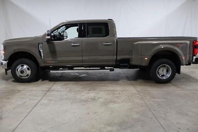 2026 Ford Super Duty F-350 DRW Lariat