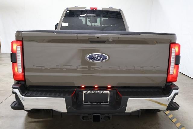 2026 Ford Super Duty F-350 DRW Lariat