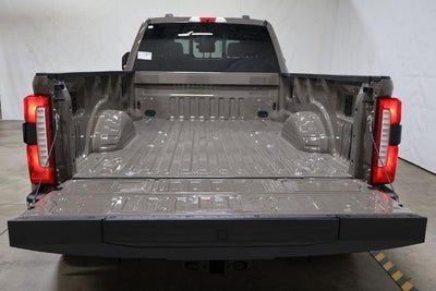 2026 Ford Super Duty F-350 DRW Lariat