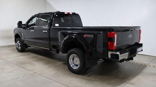 2026 Ford Super Duty F-350 DRW Lariat