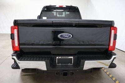 2026 Ford Super Duty F-350 DRW Lariat