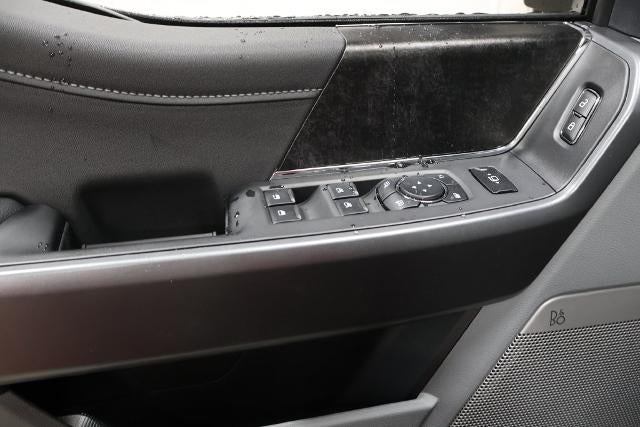 2027 Ford Super Duty F-350 DRW XLT