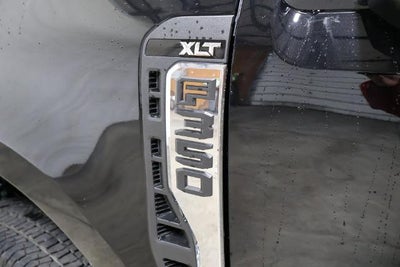 2027 Ford Super Duty F-350 DRW XLT