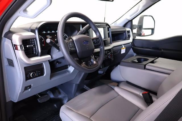 2027 Ford Super Duty F-350 DRW XL