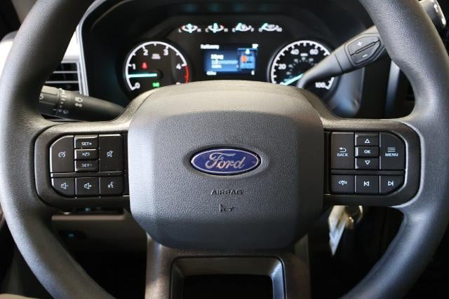 2027 Ford Super Duty F-350 DRW XL