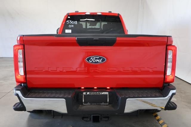 2027 Ford Super Duty F-350 DRW XL
