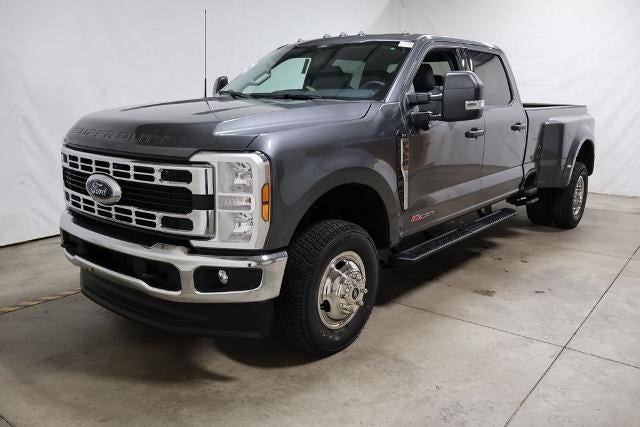 2026 Ford Super Duty F-350 DRW XLT