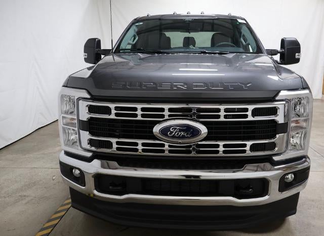 2026 Ford Super Duty F-350 DRW XLT