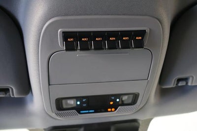 2027 Ford Super Duty F-350 DRW XLT