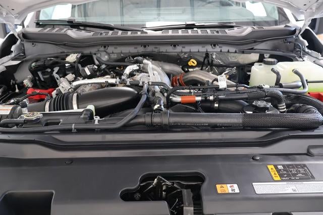 2027 Ford Super Duty F-350 DRW XLT