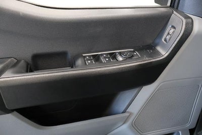 2027 Ford Super Duty F-350 DRW XL