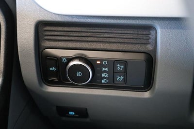 2027 Ford Super Duty F-350 DRW XL