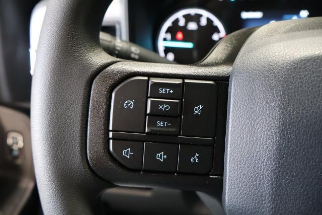 2027 Ford Super Duty F-350 DRW XL