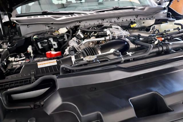 2027 Ford Super Duty F-350 DRW XL