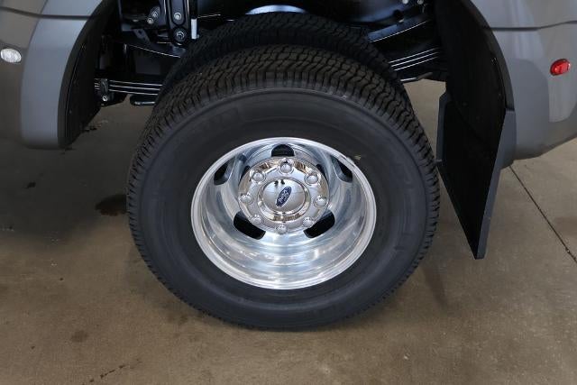 2026 Ford Super Duty F-350 DRW Platinum
