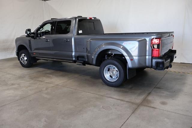2026 Ford Super Duty F-350 DRW Platinum