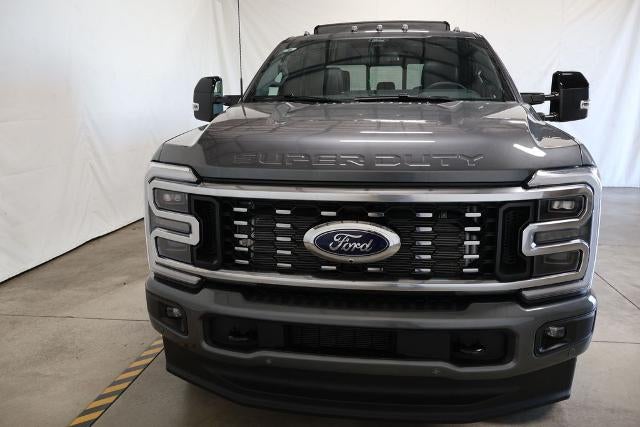 2026 Ford Super Duty F-350 DRW Platinum