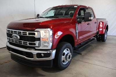 2027 Ford Super Duty F-350 DRW XLT