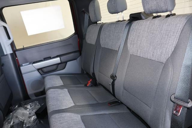 2027 Ford Super Duty F-350 DRW XLT