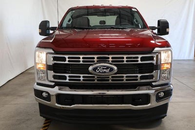 2027 Ford Super Duty F-350 DRW XLT
