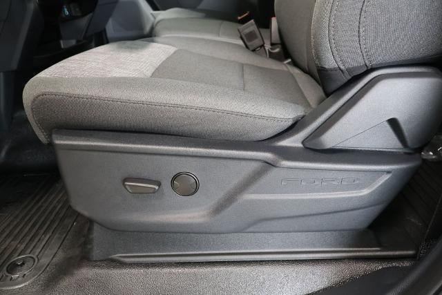 2027 Ford Super Duty F-350 DRW XLT