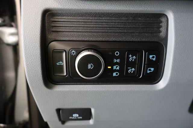 2027 Ford Super Duty F-350 DRW XLT